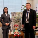 道北なよろ農業協同組合 村上組合長と北海道米アンバサダーの横倉さんより、鏡餅を贈呈いただきました。